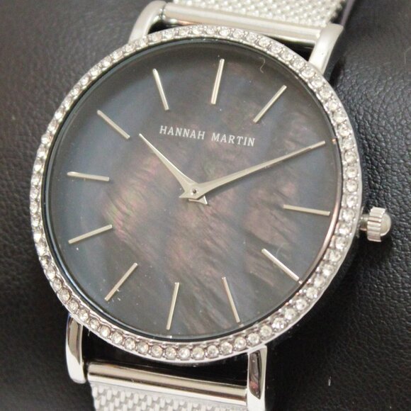 Women's Casual Watch With Rhinestones Natural Shell Dial Mesh Bracelet 36mm - Picture 10 of 13